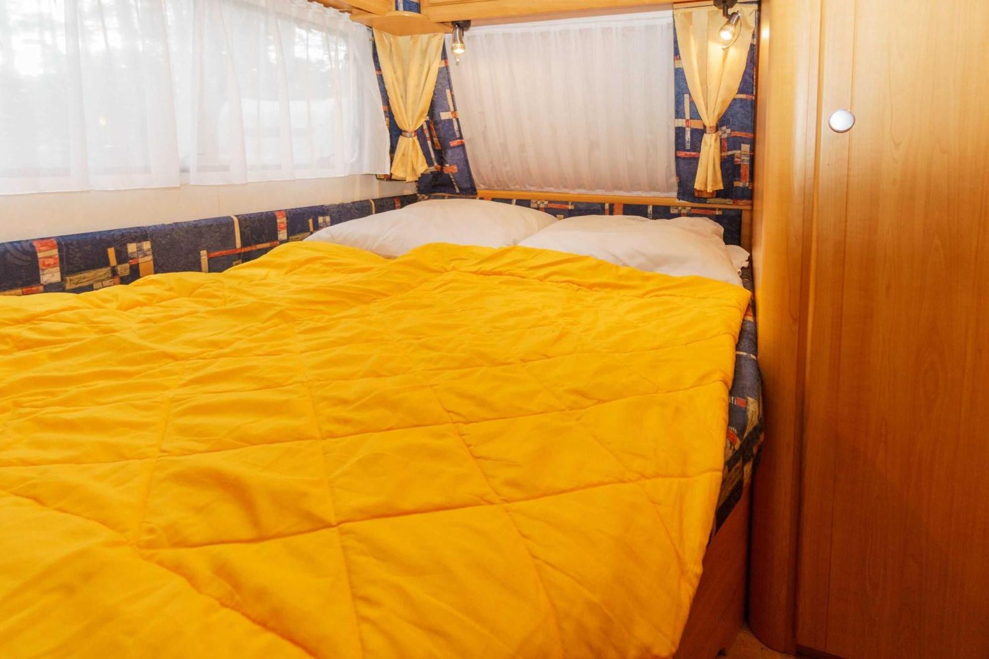 Urlaub Im Wohnwagen Mitten Im Wald Campingplatz Lutow