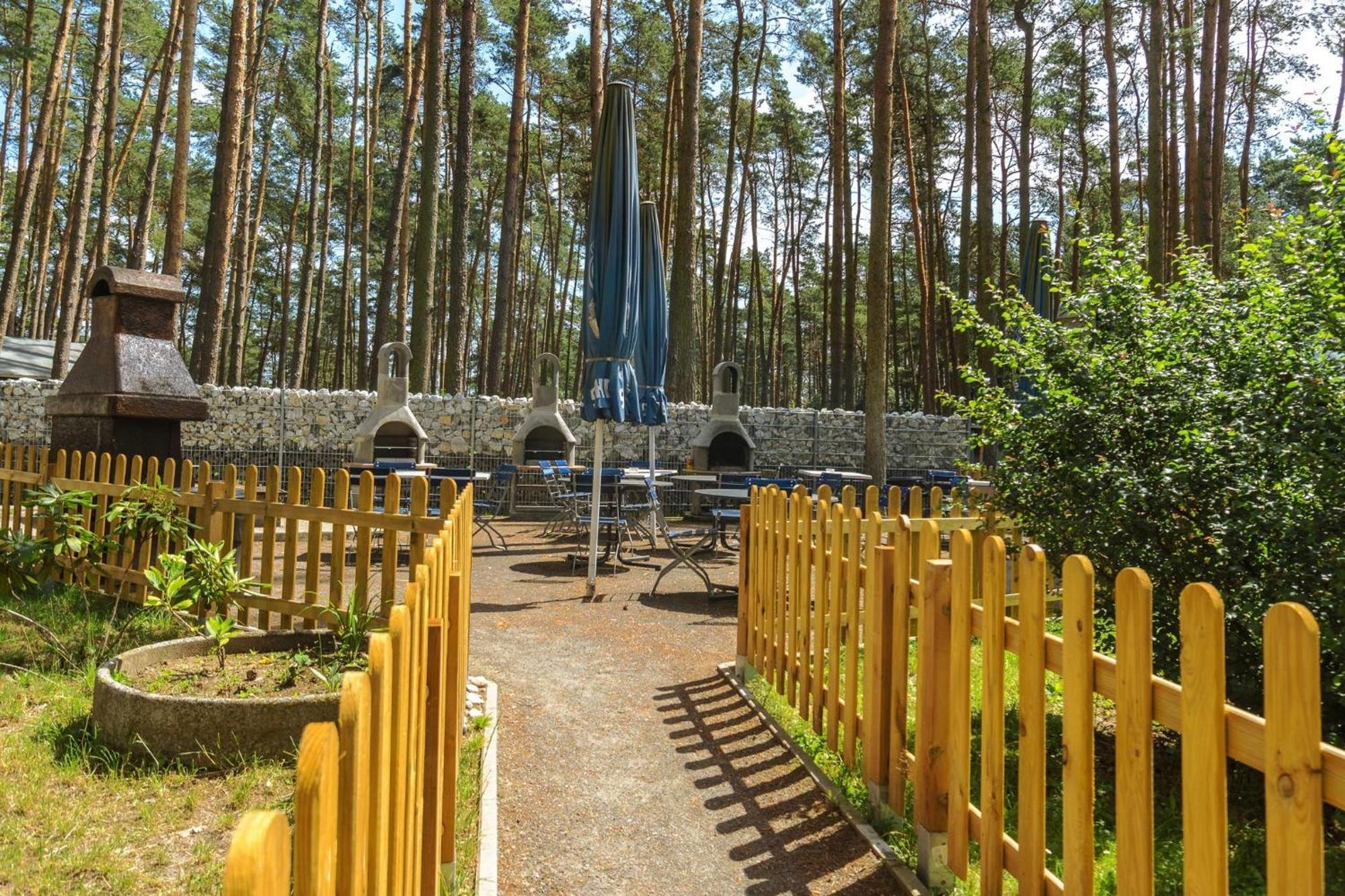 Urlaub Im Wohnwagen Mitten Im Wald